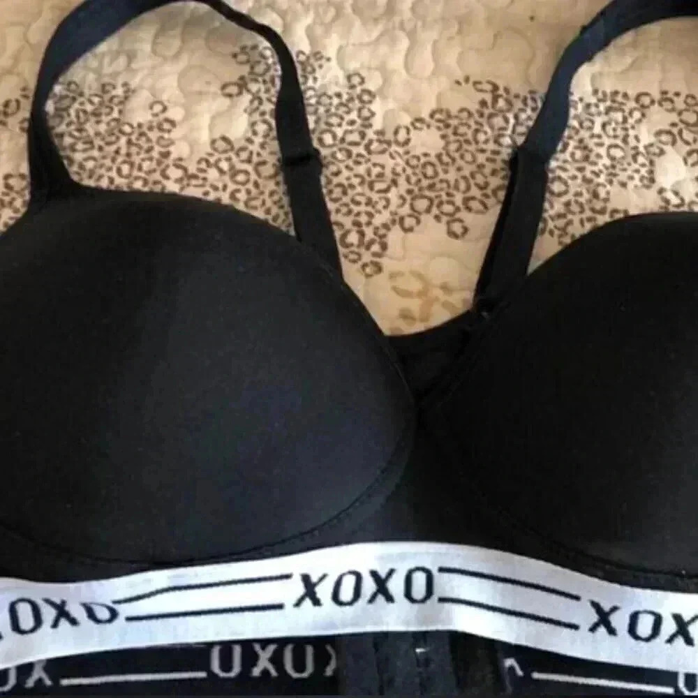 XOXO Sports Bra Black Racerback Wireless 34C